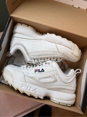 Fila Disruptor White Chunky Sneaker with Red & Navy Logo